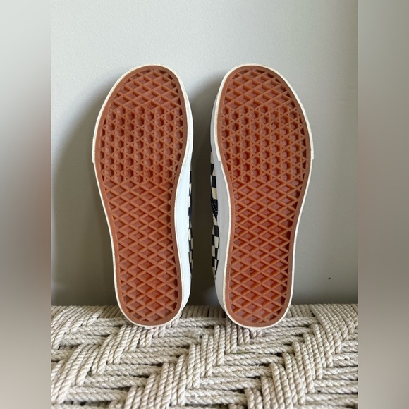 Vans Slip On Sneakers in Navy/Cream Checkered Print Sz 7.5 - Picture 5 of 5